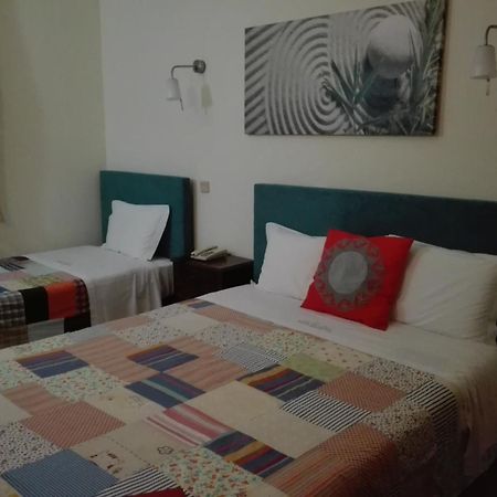 Hotel Kamanga Томар Стая снимка
