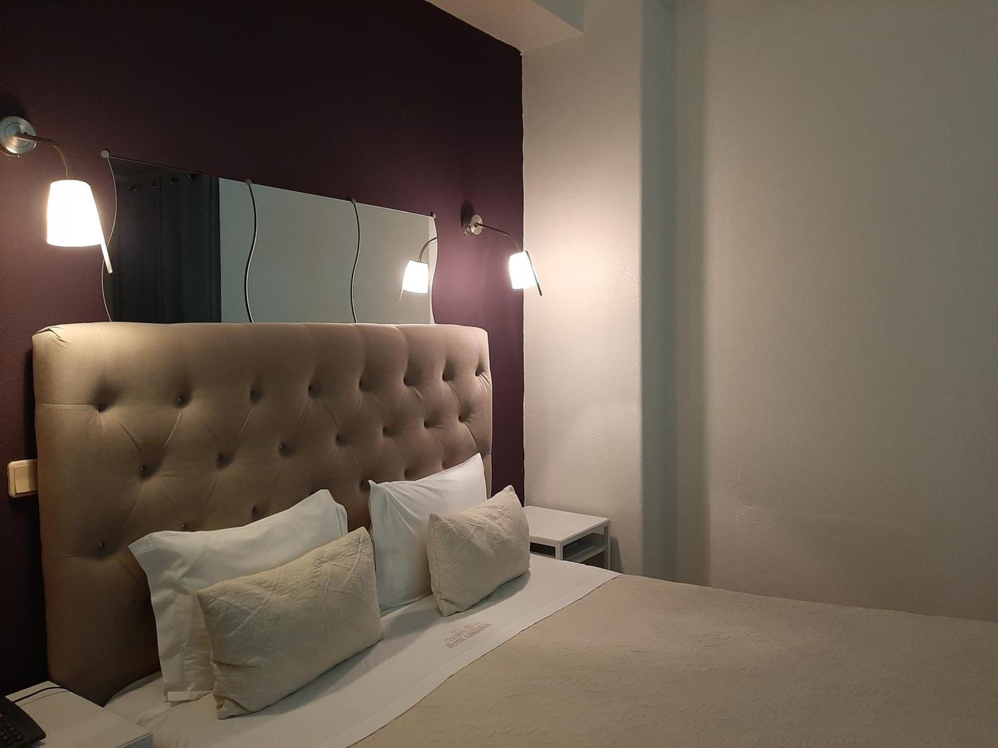 Hotel Kamanga Томар Екстериор снимка
