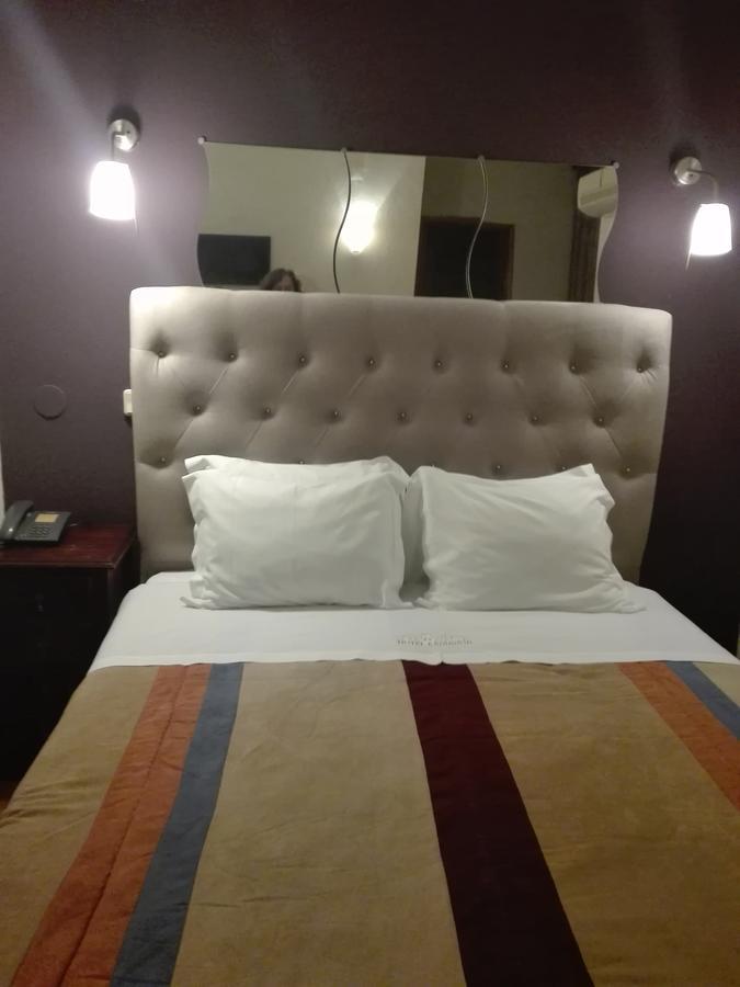 Hotel Kamanga Томар Екстериор снимка