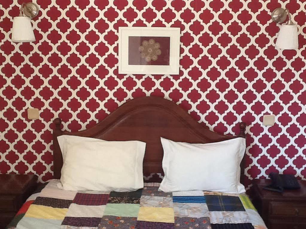 Hotel Kamanga Томар Екстериор снимка