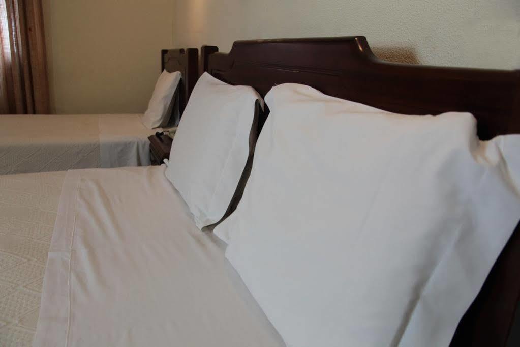 Hotel Kamanga Томар Екстериор снимка